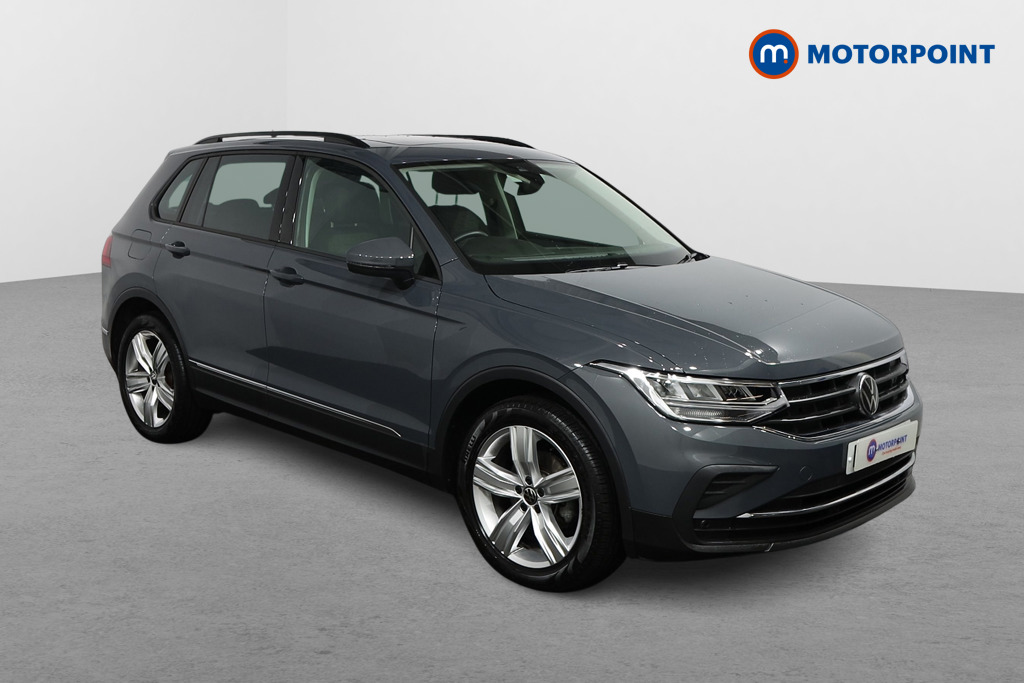 Volkswagen Tiguan Life Automatic Petrol SUV - Stock Number (1503611) - Drivers side front corner