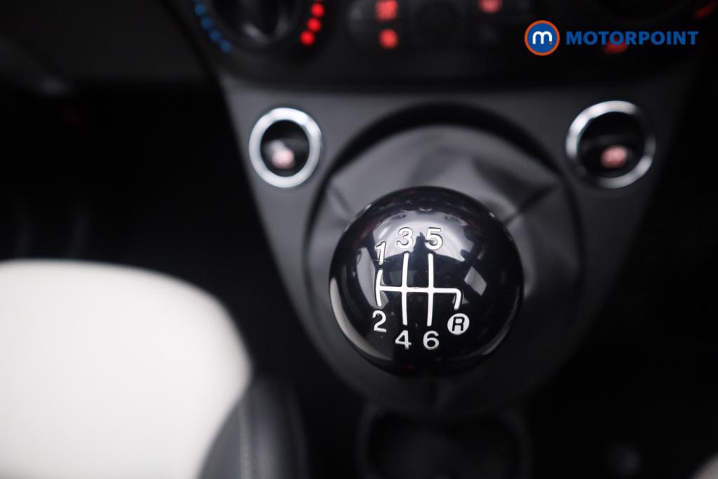 Fiat 500 Dolcevita Manual Petrol-Electric Hybrid Hatchback - Stock Number (1484115) - 9th supplementary image