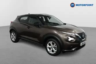 Nissan Juke N-Connecta Manual Petrol SUV - Stock Number (1504507) - Drivers side front corner