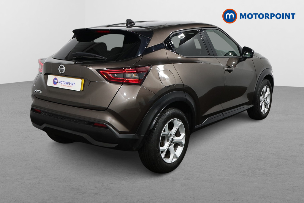 Nissan Juke N-Connecta Manual Petrol SUV - Stock Number (1504507) - Drivers side rear corner