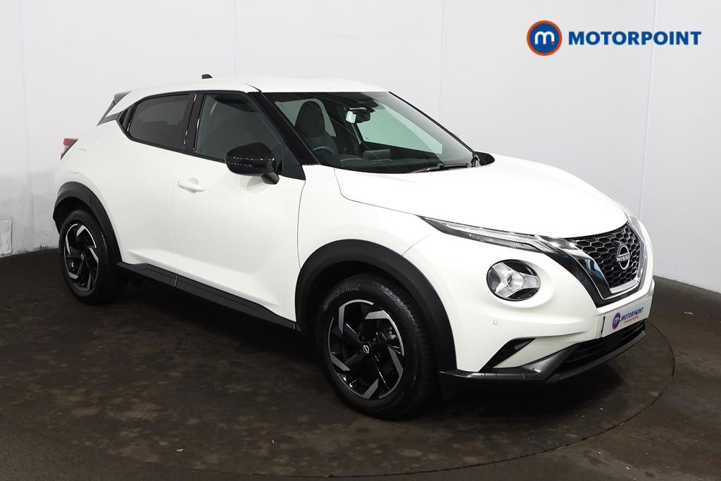 Nissan Juke N-Connecta Automatic Petrol SUV - Stock Number (1505164) - Drivers side front corner