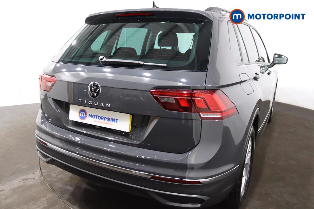 Volkswagen Tiguan Life Manual Petrol SUV - Stock Number (1500463) - 28th supplementary image