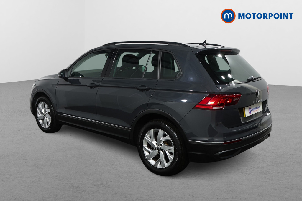 Volkswagen Tiguan Life Manual Petrol SUV - Stock Number (1500463) - Passenger side rear corner