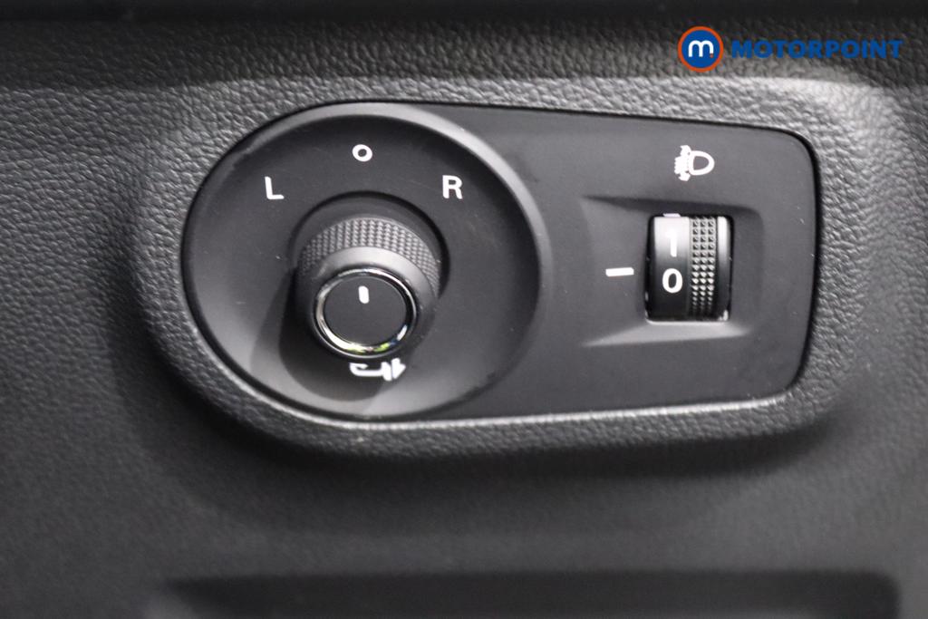 Mg Motor Uk ZS Exclusive Manual Petrol SUV - Stock Number (1504020) - 21st supplementary image