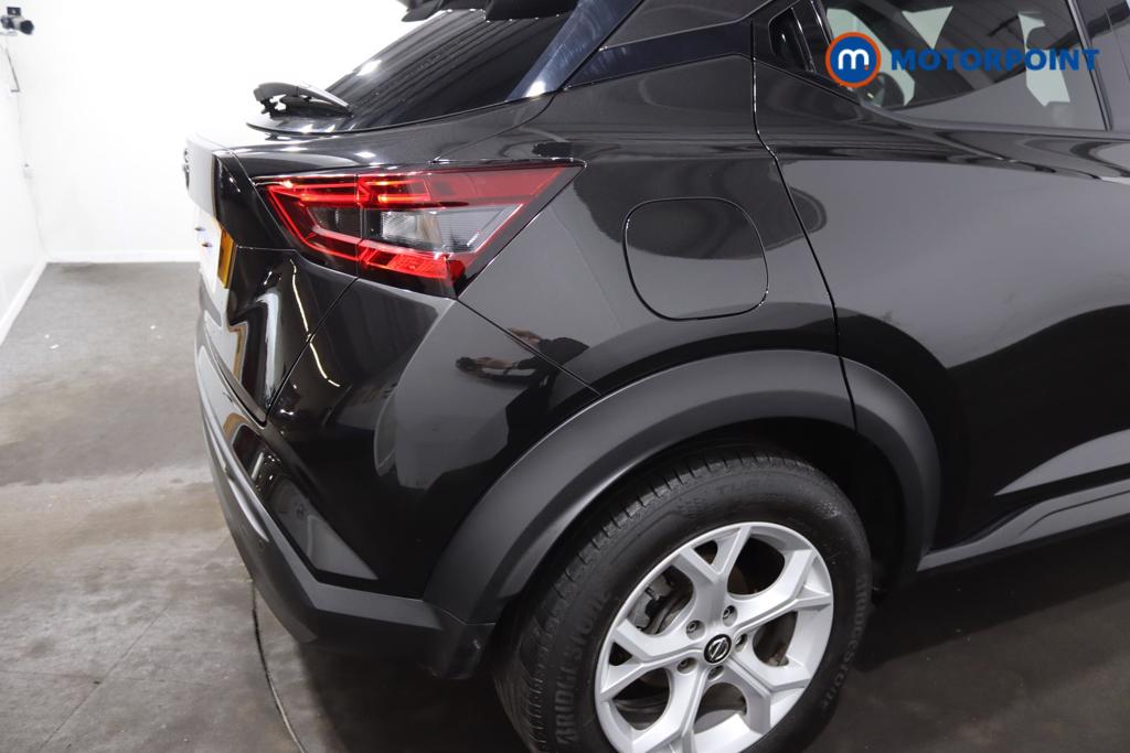 Nissan Juke N-Connecta Manual Petrol SUV - Stock Number (1503344) - 27th supplementary image