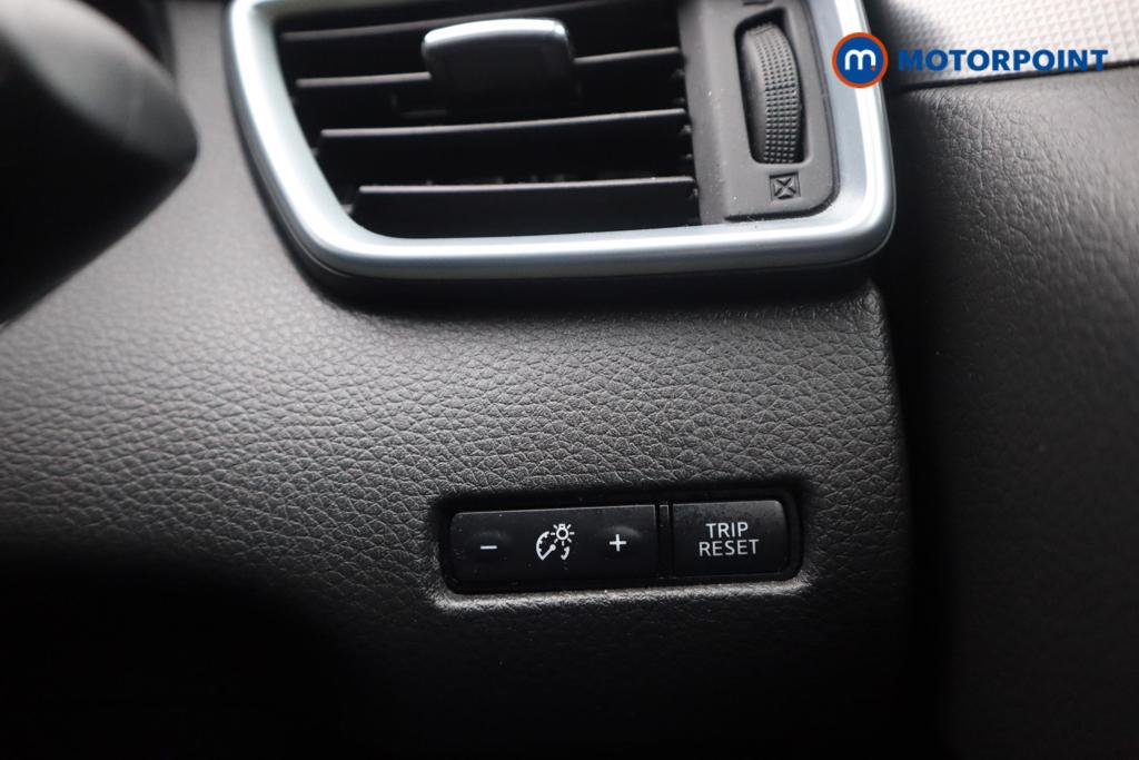 Nissan Qashqai N-Connecta Manual Diesel SUV - Stock Number (1489777) - 14th supplementary image