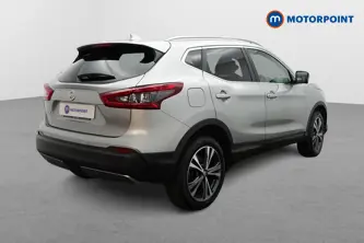 Nissan Qashqai N-Connecta Manual Diesel SUV - Stock Number (1489777) - Drivers side rear corner