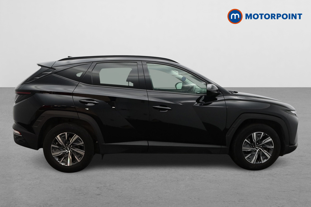 Hyundai Tucson Se Connect Manual Petrol SUV - Stock Number (1499833) - Drivers side