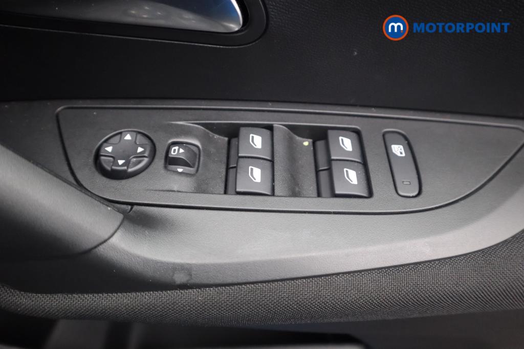 Peugeot 2008 Active Manual Petrol SUV - Stock Number (1494542) - 11th supplementary image