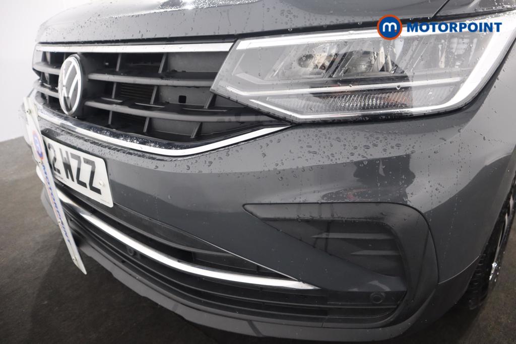 Volkswagen Tiguan Active Automatic Petrol SUV - Stock Number (1495865) - 13th supplementary image