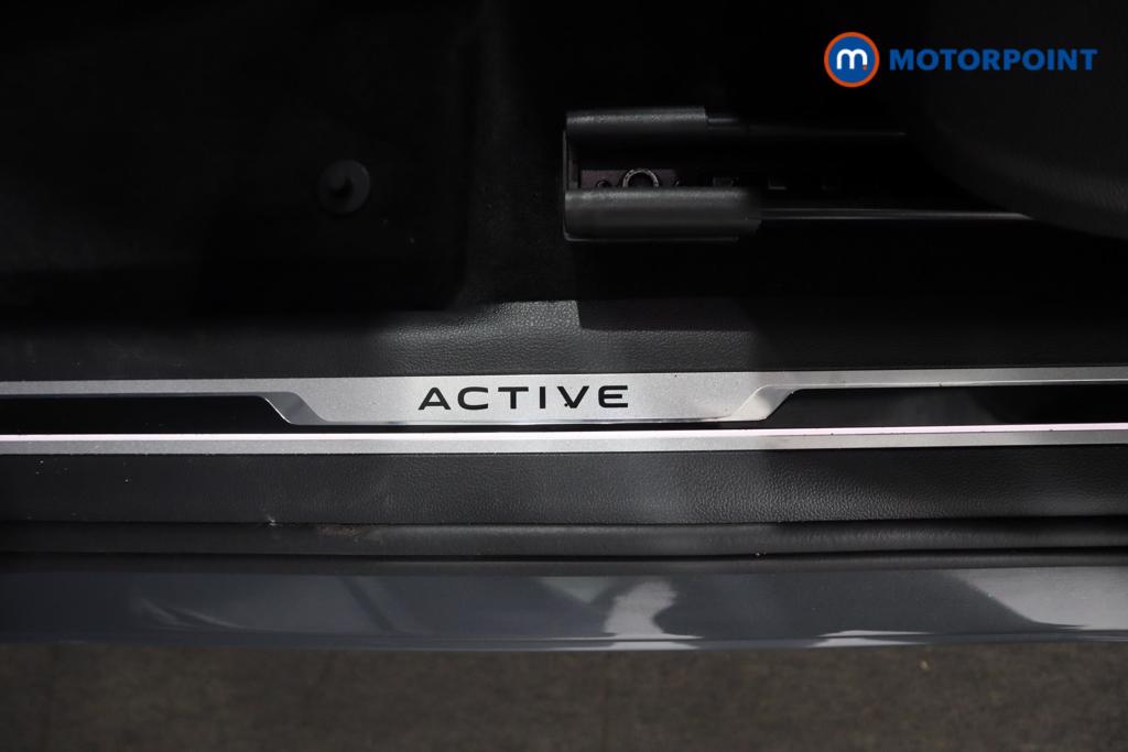 Volkswagen Tiguan Active Automatic Petrol SUV - Stock Number (1495865) - 15th supplementary image