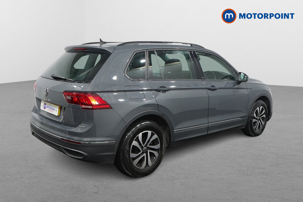 Volkswagen Tiguan Active Automatic Petrol SUV - Stock Number (1495865) - Drivers side rear corner