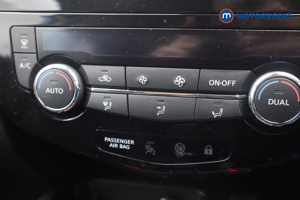 Nissan Qashqai N-Connecta Manual Petrol SUV - Stock Number (1497831) - 11th supplementary image