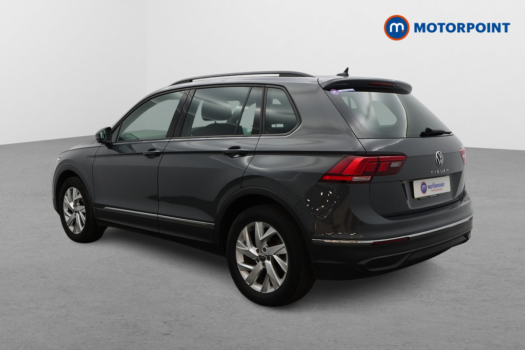 Volkswagen Tiguan Life Manual Petrol SUV - Stock Number (1502931) - Passenger side rear corner