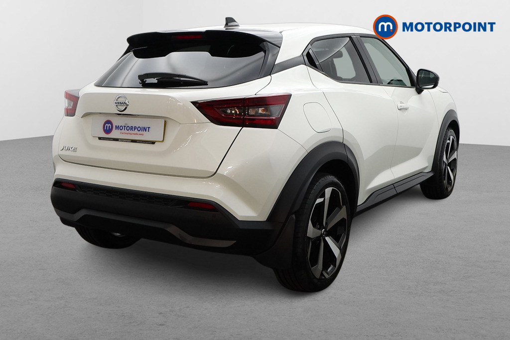 Nissan Juke Tekna Manual Petrol SUV - Stock Number (1504967) - Drivers side rear corner