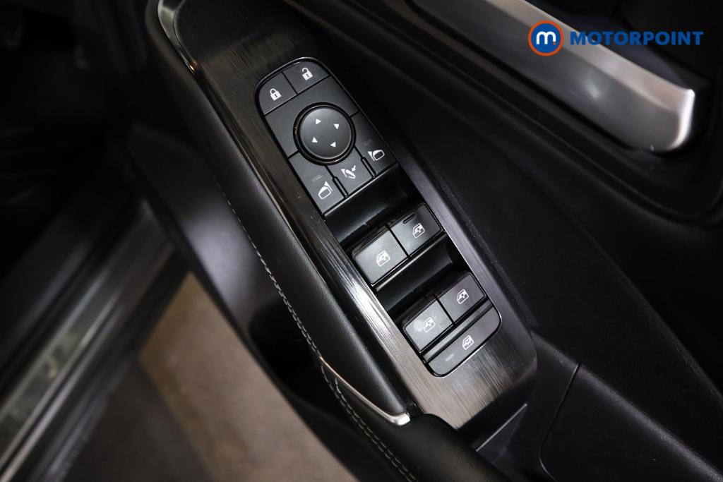 Nissan Qashqai N-Connecta Manual Petrol SUV - Stock Number (1505411) - 10th supplementary image