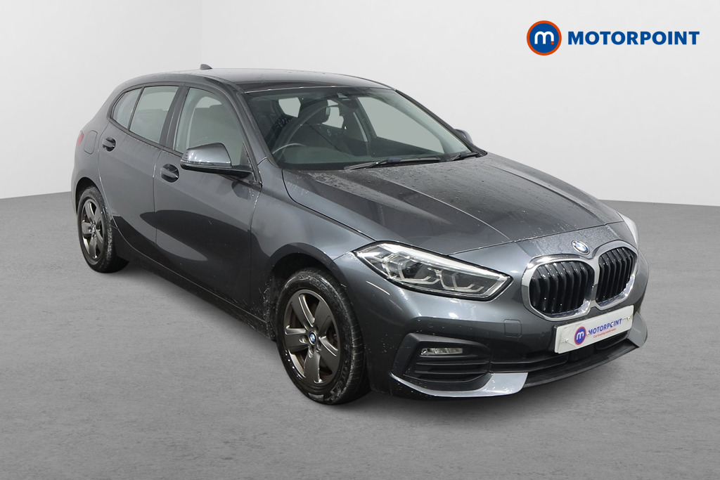 BMW 1 Series SE Manual Petrol Hatchback - Stock Number (1496259) - Drivers side front corner