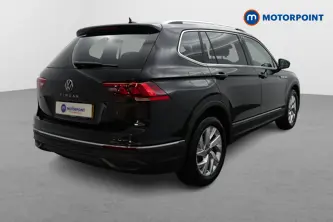 Volkswagen Tiguan Allspace Life Automatic Petrol SUV - Stock Number (1501828) - Drivers side rear corner