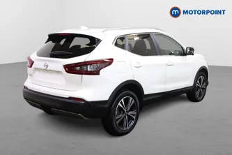 Nissan Qashqai N-Connecta Manual Petrol SUV - Stock Number (1506306) - Drivers side rear corner