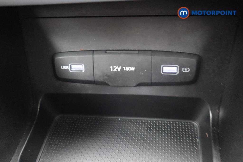 Hyundai Tucson Se Connect Manual Petrol SUV - Stock Number (1500080) - 11th supplementary image