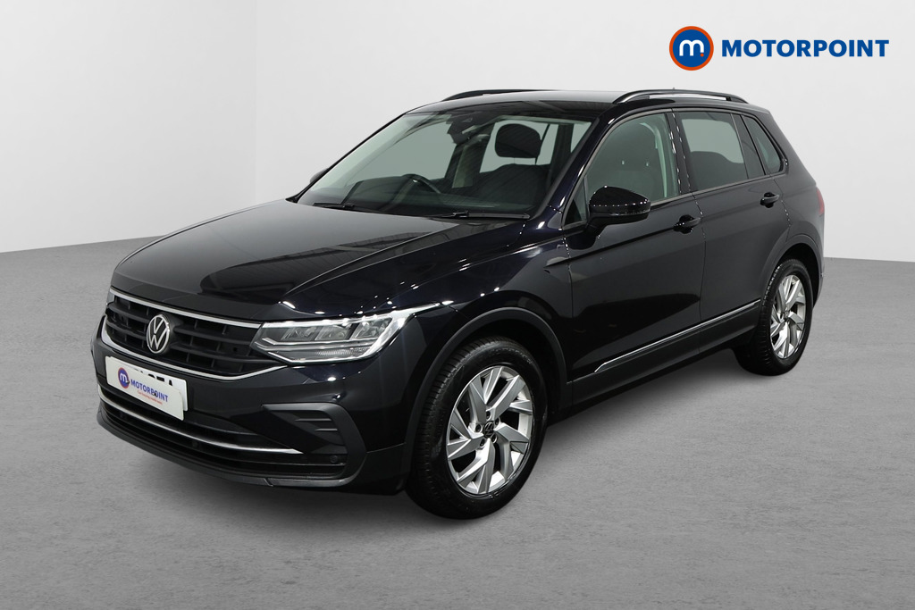 Volkswagen Tiguan Life Automatic Petrol SUV - Stock Number (1504506) - Passenger side front corner