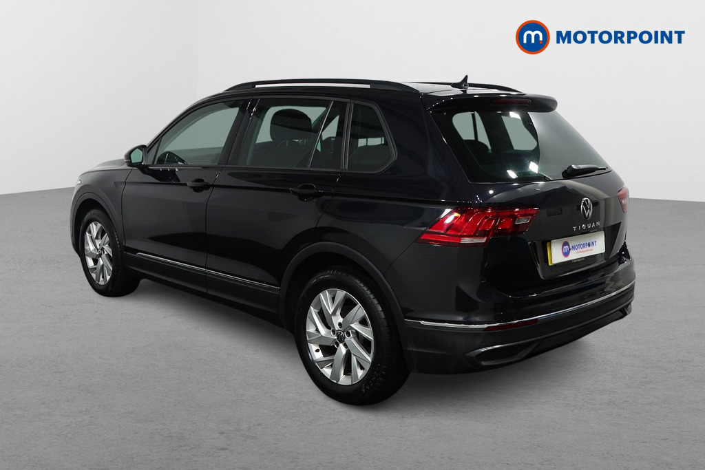 Volkswagen Tiguan Life Automatic Petrol SUV - Stock Number (1504506) - Passenger side rear corner