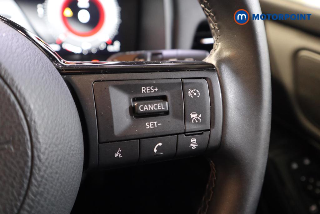 Nissan Qashqai N-Connecta Manual Petrol SUV - Stock Number (1505475) - 4th supplementary image