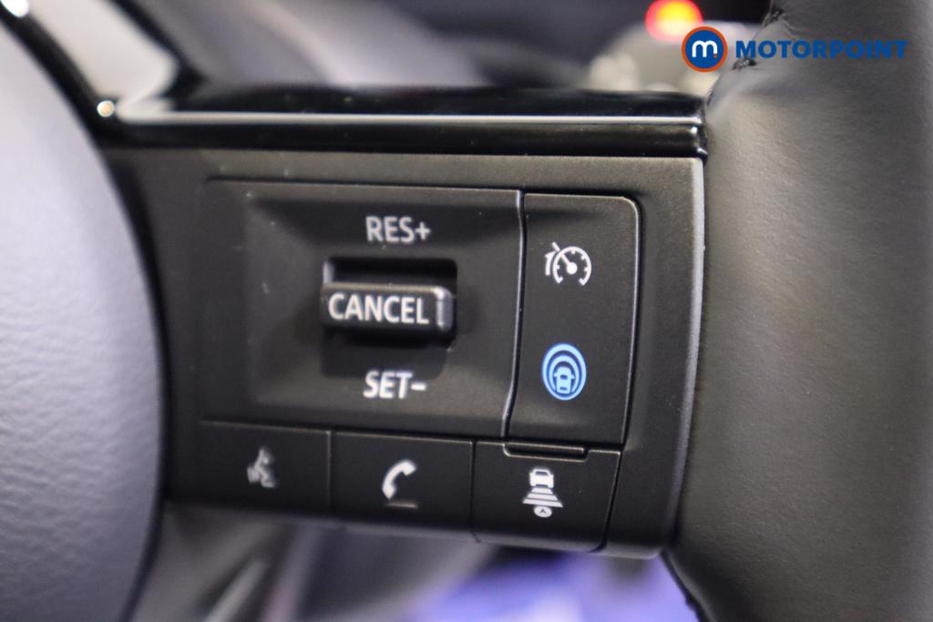 Nissan Qashqai N-Connecta Manual Petrol SUV - Stock Number (1506268) - 9th supplementary image