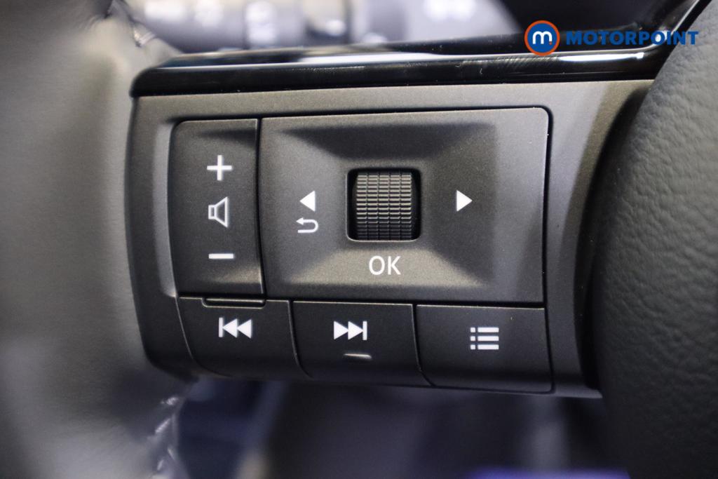 Nissan Qashqai N-Connecta Manual Petrol SUV - Stock Number (1506268) - 11th supplementary image