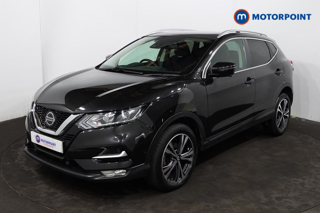 Nissan Qashqai N-Connecta Automatic Petrol SUV - Stock Number (1481932) - Passenger side front corner