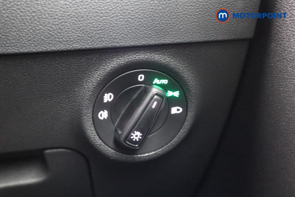 Skoda Karoq Se Drive Manual Petrol SUV - Stock Number (1496933) - 12th supplementary image