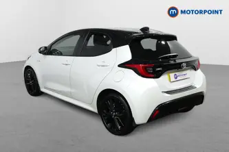 Toyota Yaris Dynamic Automatic Petrol-Electric Hybrid Hatchback - Stock Number (1506610) - Passenger side rear corner