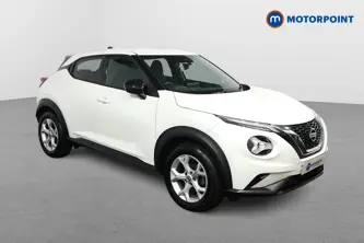 Nissan Juke N-Connecta Manual Petrol SUV - Stock Number (1504511) - Drivers side front corner