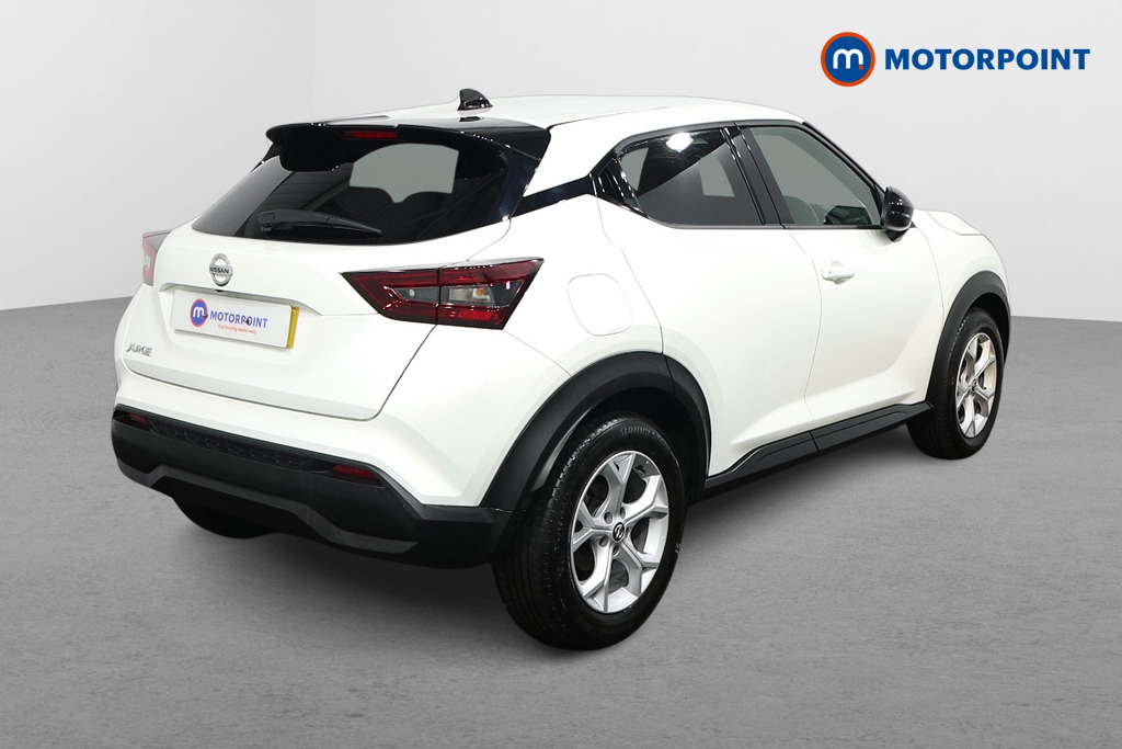 Nissan Juke N-Connecta Manual Petrol SUV - Stock Number (1504511) - Drivers side rear corner