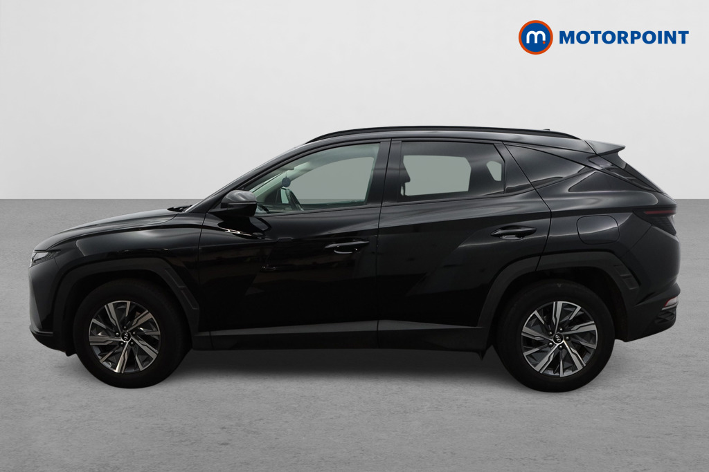 Hyundai Tucson Se Connect Manual Petrol SUV - Stock Number (1500332) - Passenger side