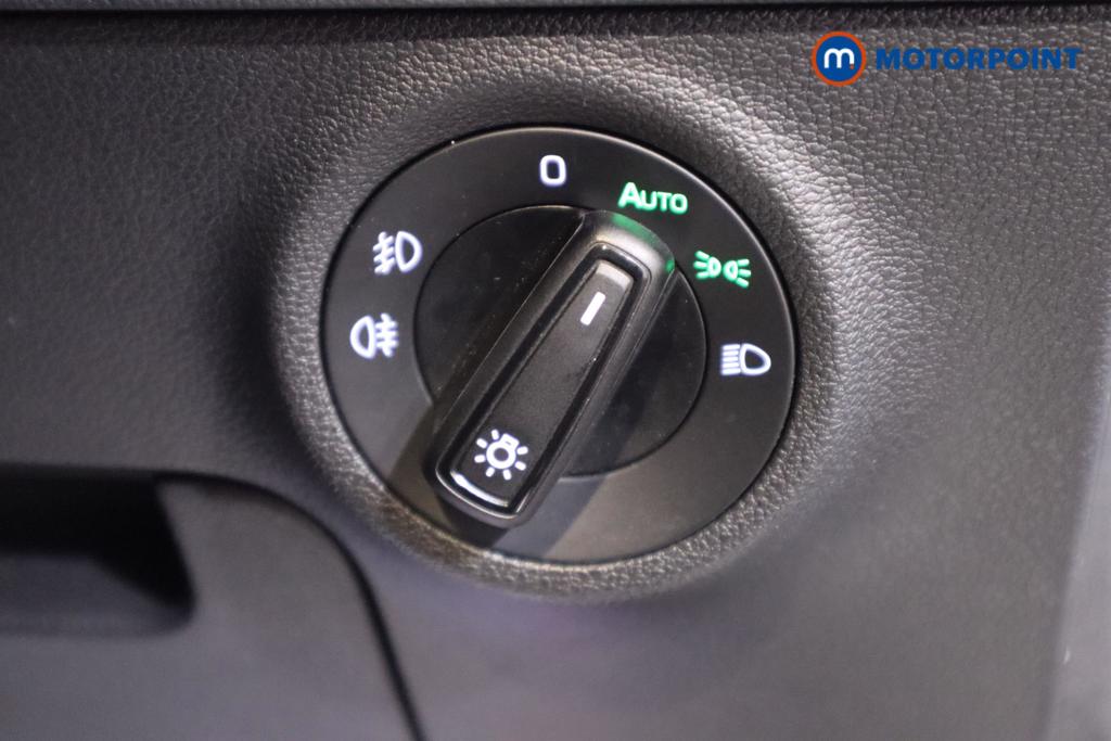 Skoda Karoq Se Drive Automatic Petrol SUV - Stock Number (1494582) - 8th supplementary image