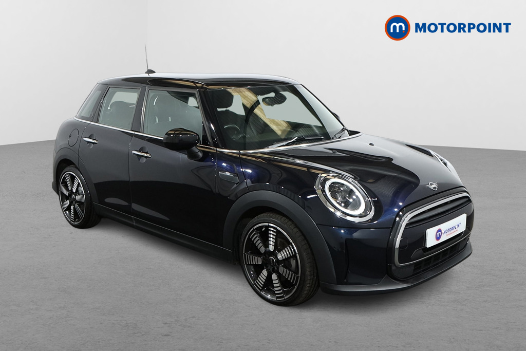 Mini Hatchback Cooper Exclusive Manual Petrol Hatchback - Stock Number (1504098) - Drivers side front corner