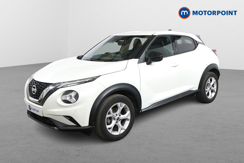 Nissan Juke N-Connecta Automatic Petrol SUV - Stock Number (1504503) - Passenger side front corner