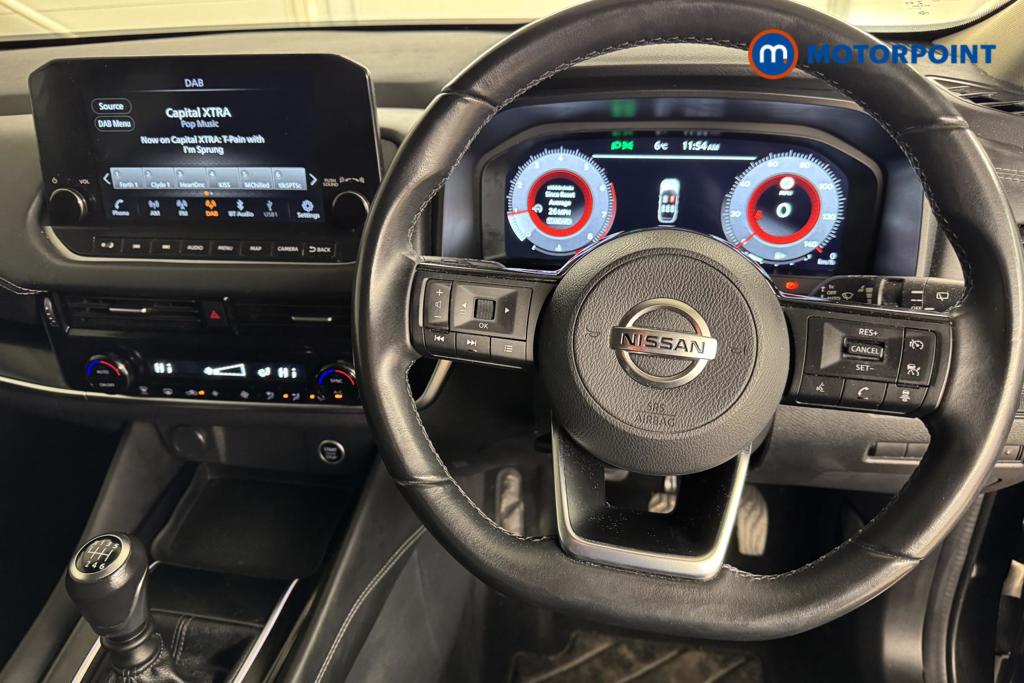 Nissan Qashqai N-Connecta Manual Petrol SUV - Stock Number (1505474) - 1st supplementary image