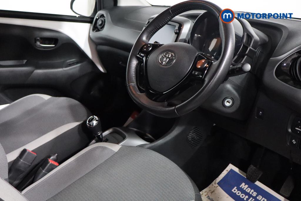 Toyota Aygo X-Play Automatic Petrol Hatchback - Stock Number (1488443) - 1st supplementary image