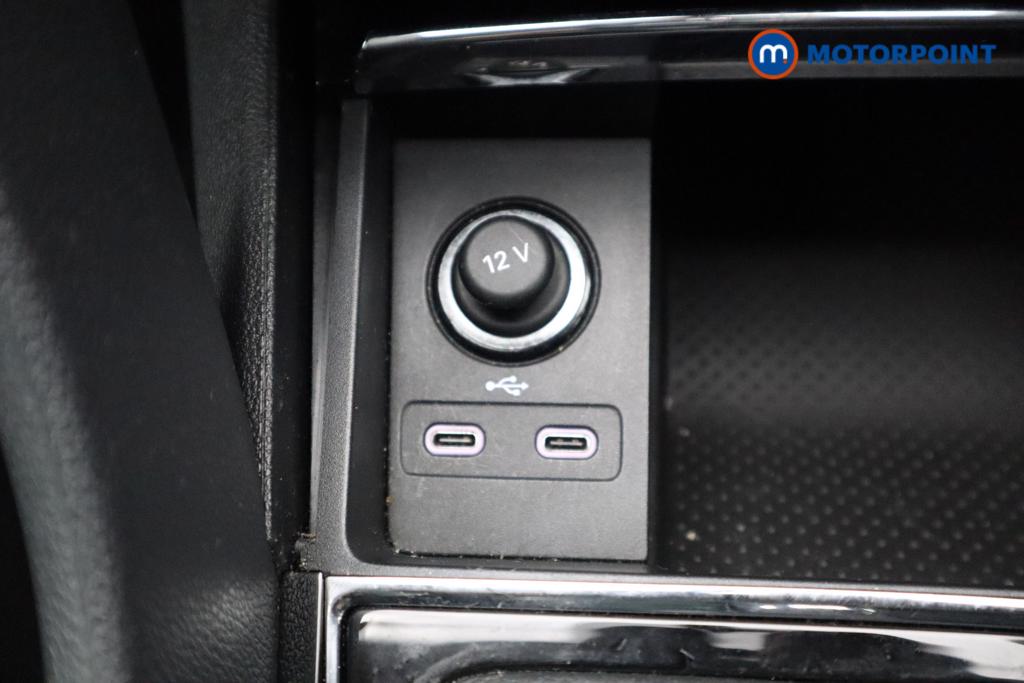 Skoda Karoq Se Drive Manual Petrol SUV - Stock Number (1496938) - 10th supplementary image