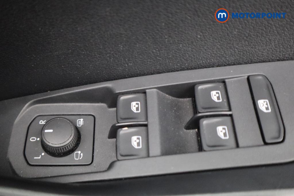 Skoda Karoq Se Drive Manual Petrol SUV - Stock Number (1496938) - 17th supplementary image