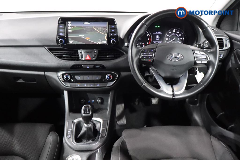 Hyundai I30 Se Nav Manual Petrol Estate - Stock Number (1499465) - 1st supplementary image