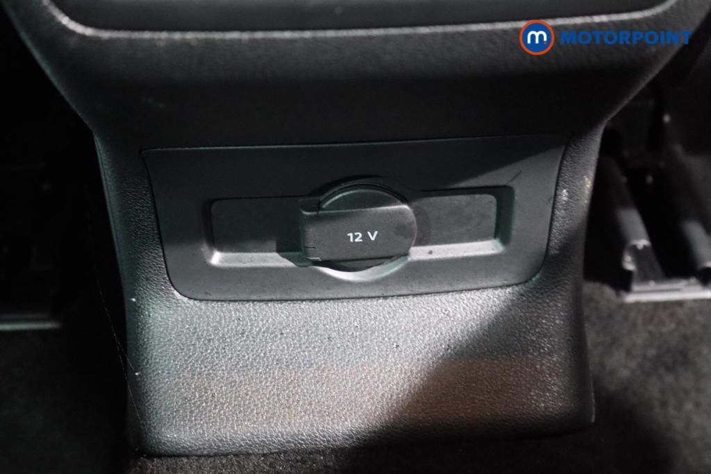 Skoda Karoq Se Drive Manual Petrol SUV - Stock Number (1500520) - 14th supplementary image