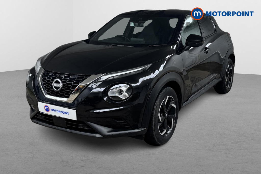 Nissan Juke N-Connecta Manual Petrol SUV - Stock Number (1502945) - Passenger side front corner