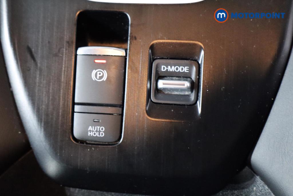 Nissan Qashqai N-Connecta Manual Petrol SUV - Stock Number (1503412) - 18th supplementary image