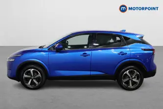 Nissan Qashqai N-Connecta Automatic Petrol SUV - Stock Number (1503413) - Passenger side