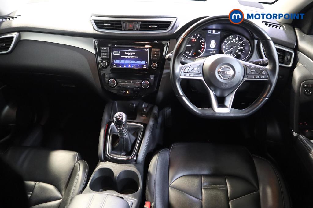 Nissan Qashqai N-Motion Manual Petrol SUV - Stock Number (1505094) - 1st supplementary image