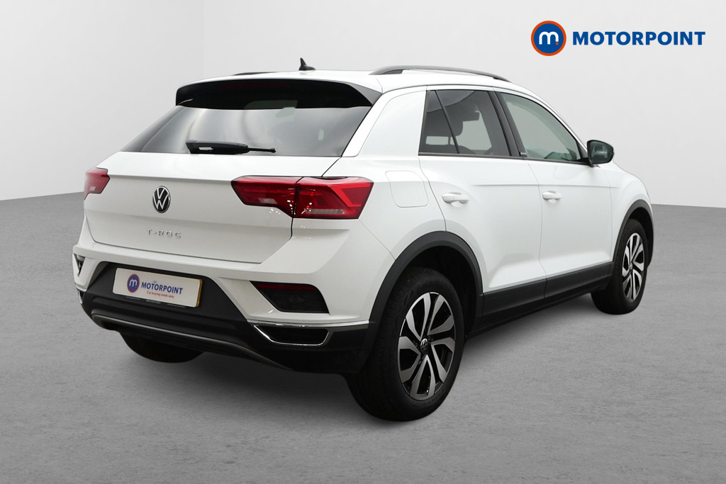 Volkswagen T-Roc Active Manual Petrol SUV - Stock Number (1488669) - Drivers side rear corner