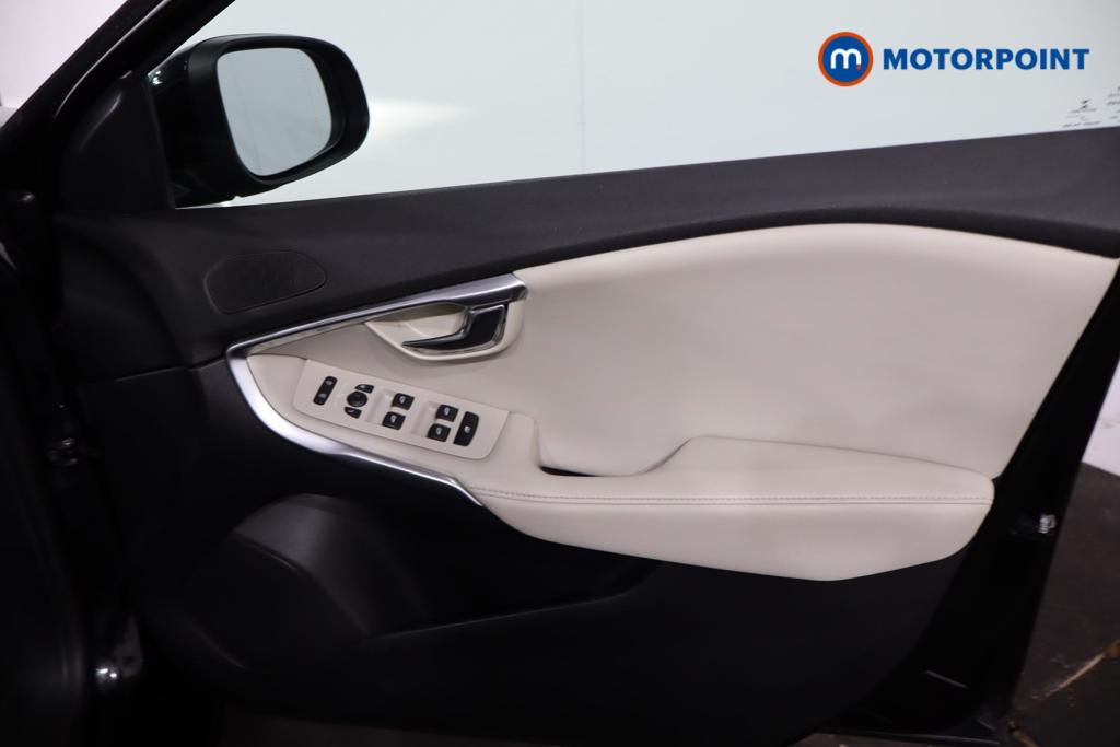 Volvo V40 Inscription Automatic Petrol Hatchback - Stock Number (1499926) - 16th supplementary image